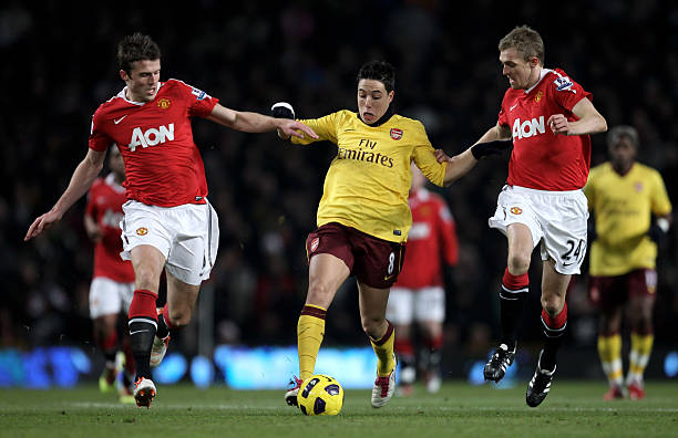 加强了中场 加强了中场