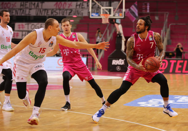 凭借其出色 凭借其出色