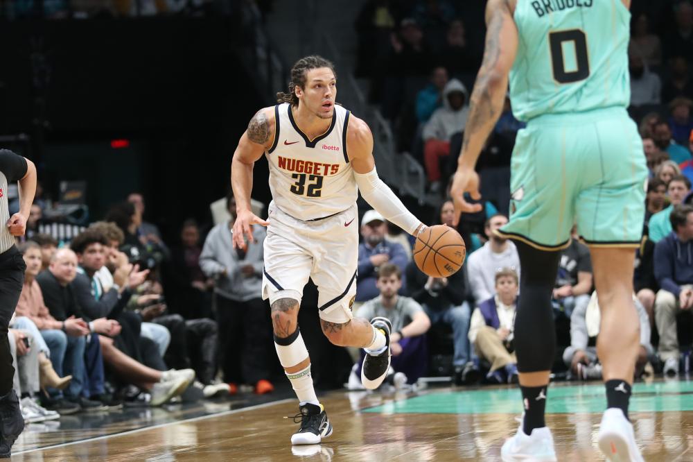 年轻球员发 年轻球员发